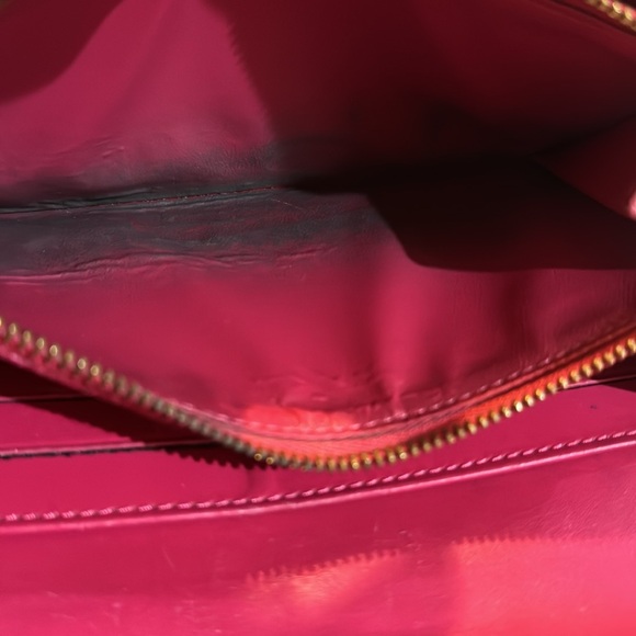 Vintage Louis Vuitton Fire Truck Red Monogram Vernis Long Sarah Wallet - Picture 11 of 16